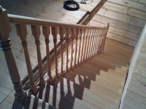 изготовление лестниц лиственница
